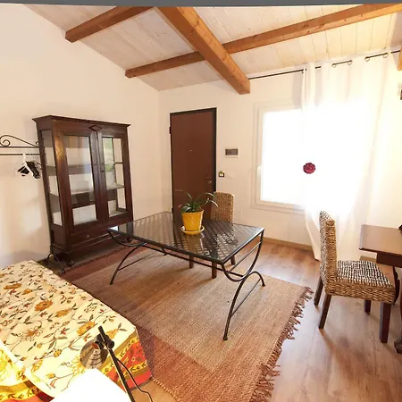 La Gironda مزرعة للإقامة